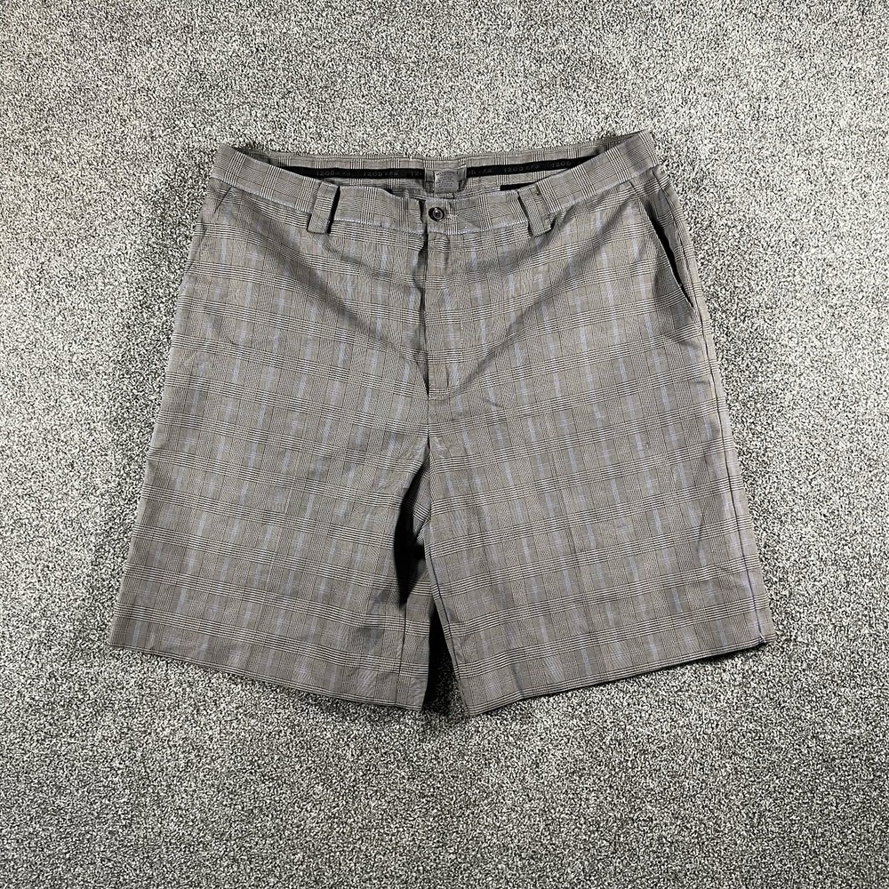 IZOD XFG Mens 36 Golf Shorts Gray Plaid Performance Casual Flat Front Chino